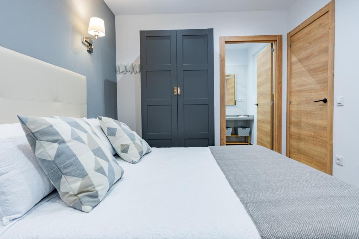 Apartamentos Montes Vindios Onís Eksteriør billede