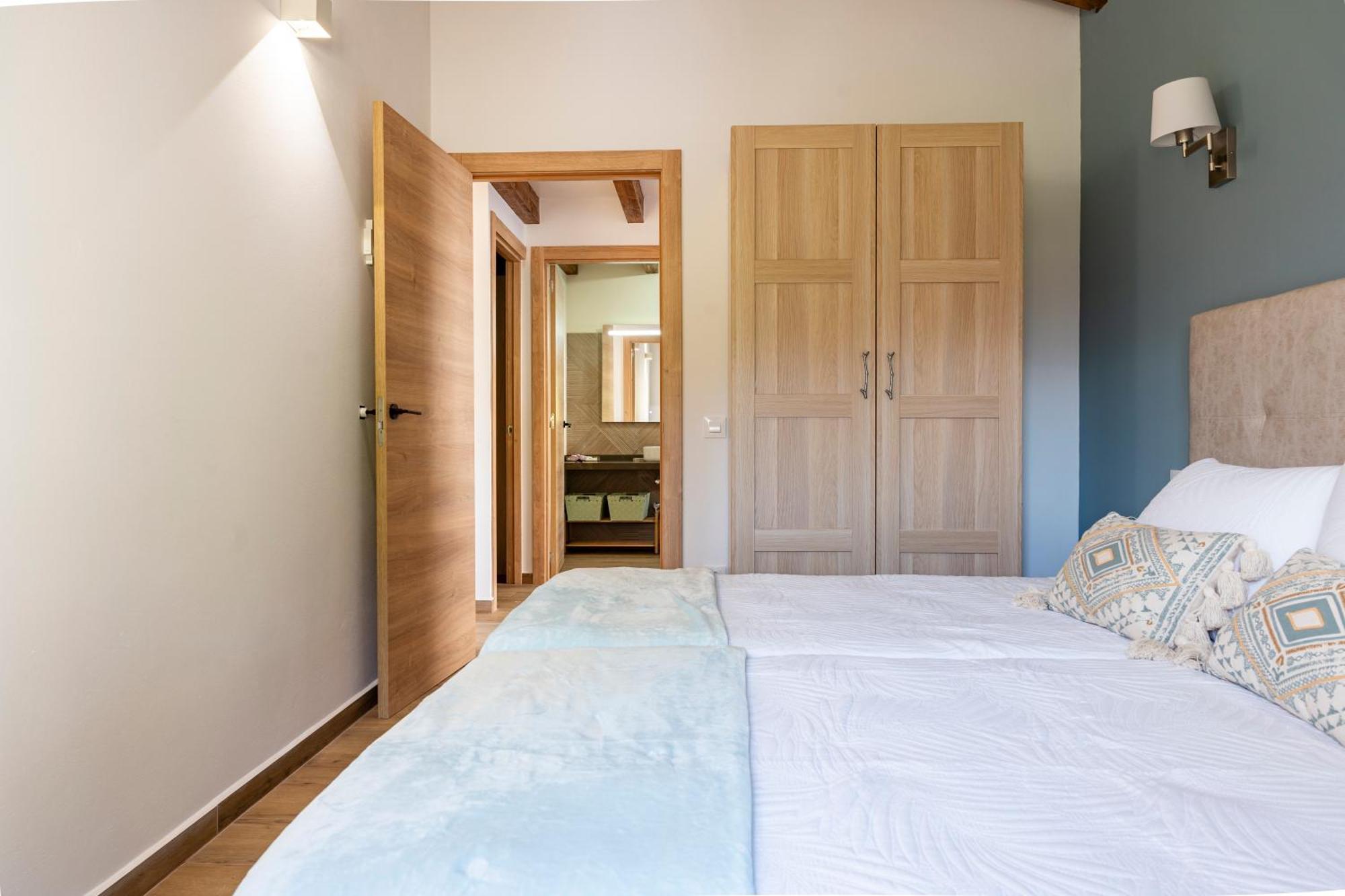 Apartamentos Montes Vindios Onís Eksteriør billede